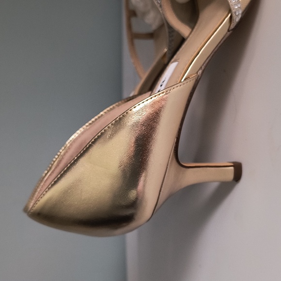 Nina Gold sandals 9 - Picture 2 of 4